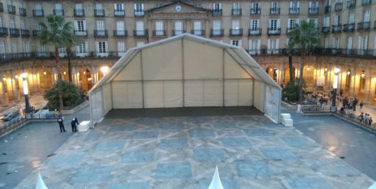 Carpas para actividades públicas